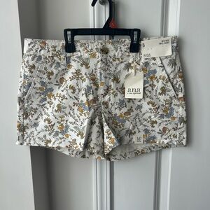 a.n.a Women's Floral Print Shorts - Cream